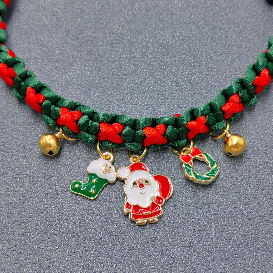 Green and red Christmas necklaces with Emaille pendants